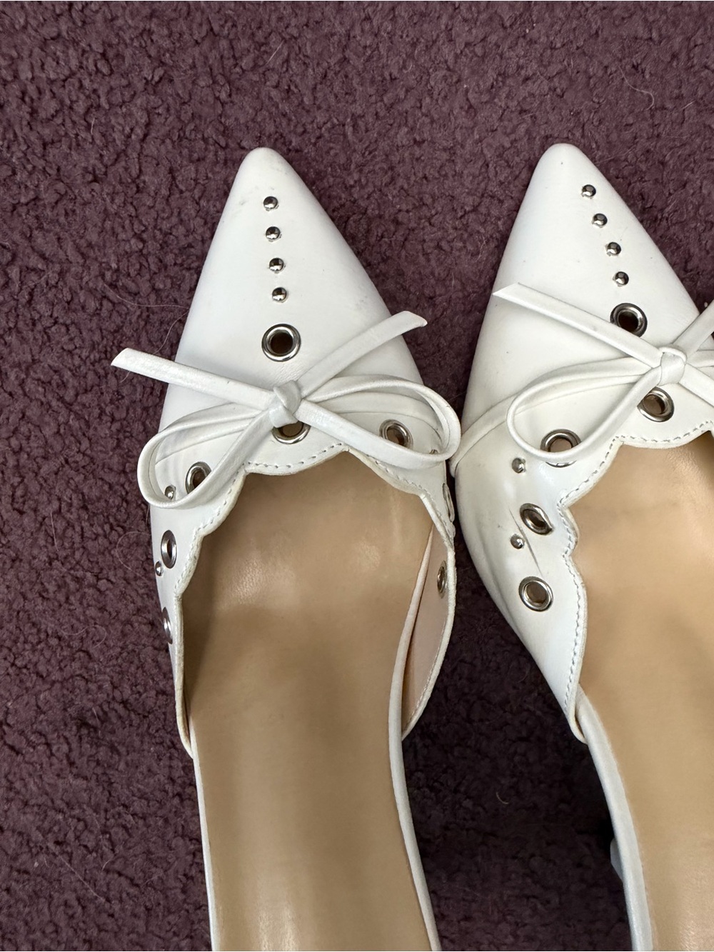 White Pointed Toe Bow Mule Flats - Women - Picture 2 of 4